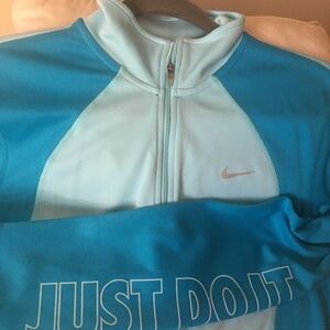 NIKE PULLOVER